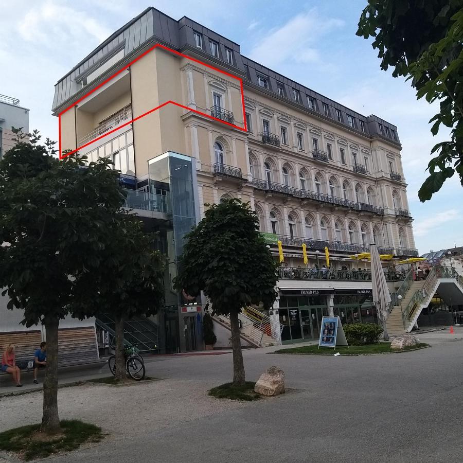 Fantastic Lake And Mountain View, First Row Lakeside Gmunden Exterior foto