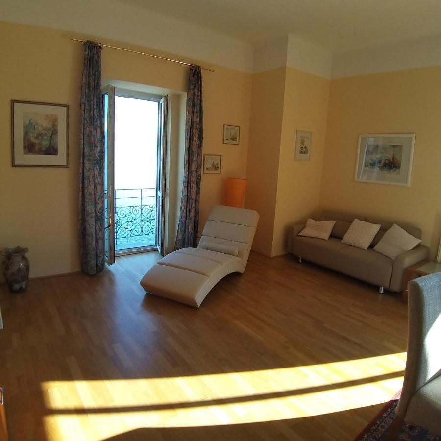 Fantastic Lake And Mountain View, First Row Lakeside Gmunden Exterior foto
