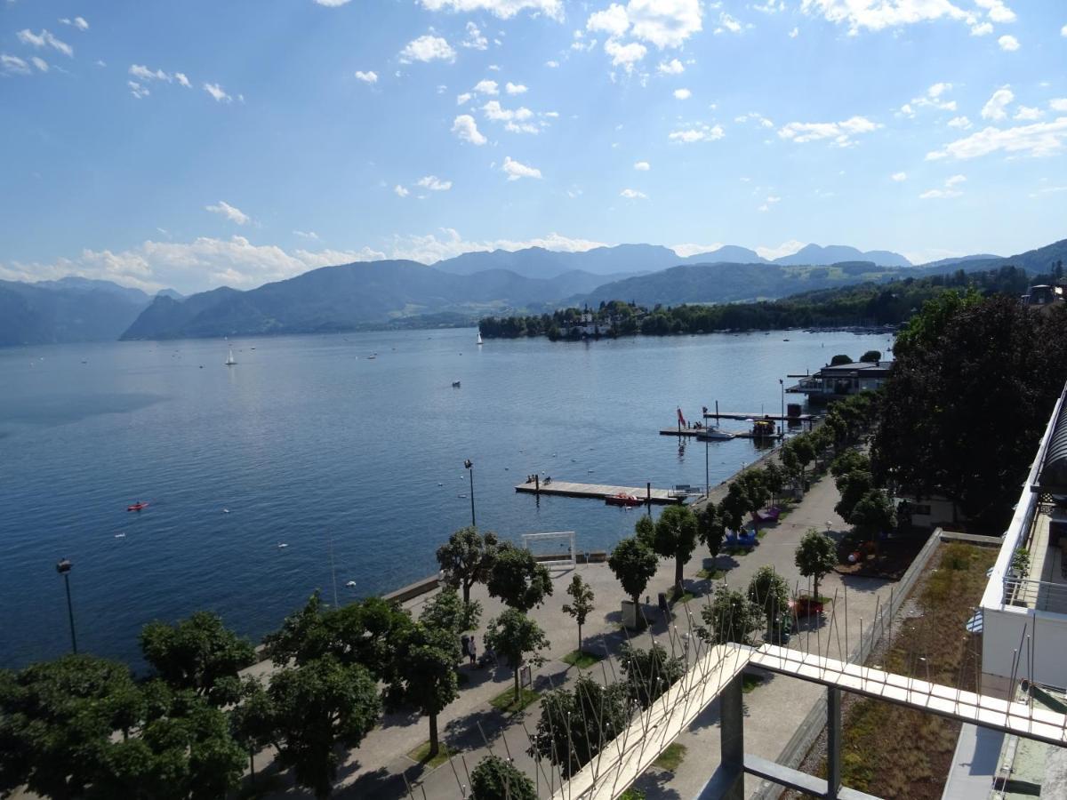 Fantastic Lake And Mountain View, First Row Lakeside Gmunden Exterior foto